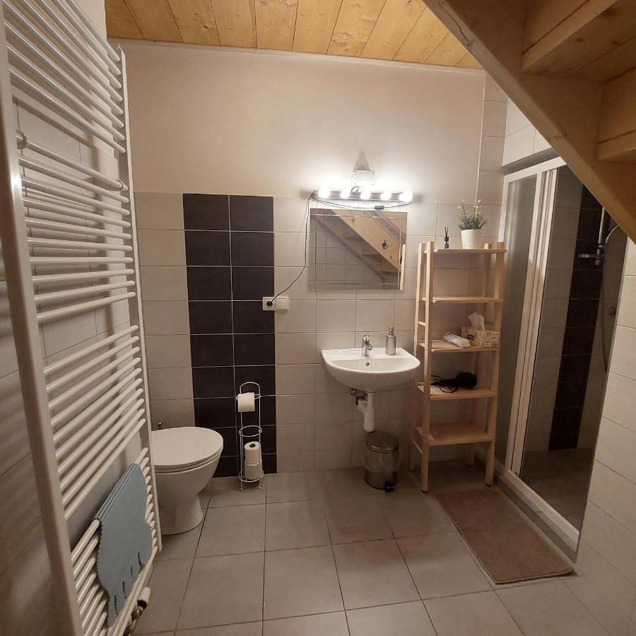 Apartmány U Tří Sluncí Hroubovice Exteriér fotografie